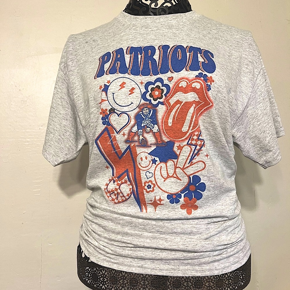 Patriots New England | School Spirit Gildan Gray Red Blue‎ T Shirt Adult Large
